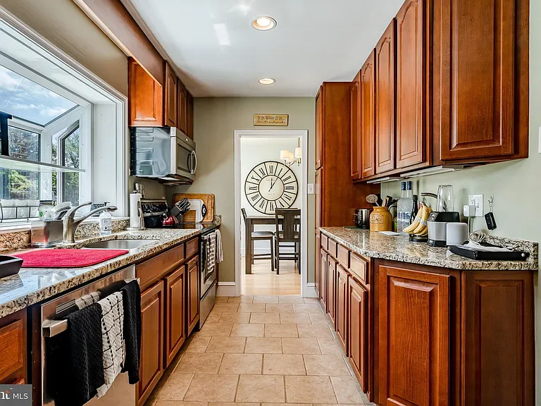 1538 Carmac Rd — Photo 18