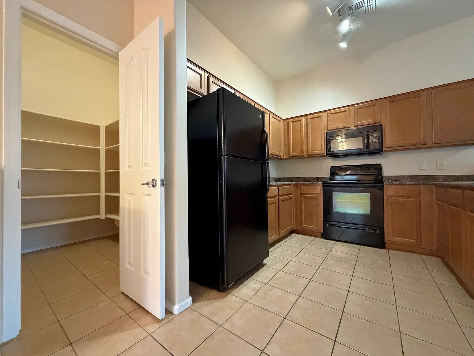 2 bed, 1209 sqft, $1,795 — Photo 1