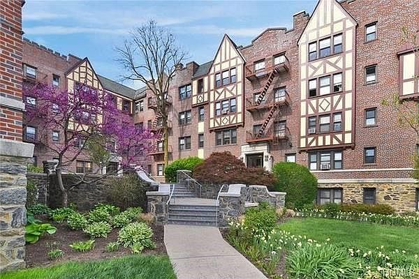 1st image of 604 Tompkins Ave