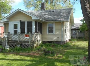 708 S 1st St, Popejoy, IA 50126