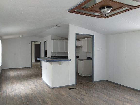 2nd image of 209 S Avenue B #2