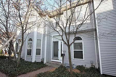 1st image of 5772 Kingsbury Pl