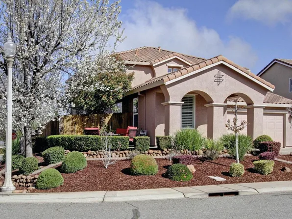 2835 Cardinal Dr, Lincoln, CA 95648