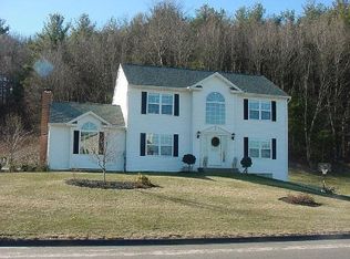 45 Hockanum Glen Dr, Beacon Falls, CT 06403