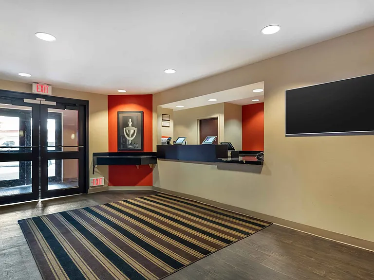 Lobby and Guest Check-in