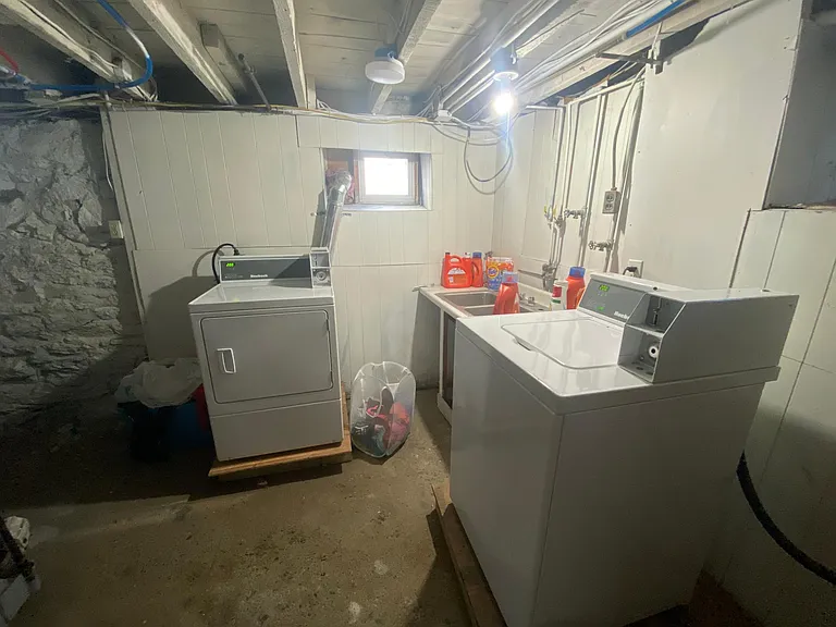 263 Pearl St #1 — Photo 13