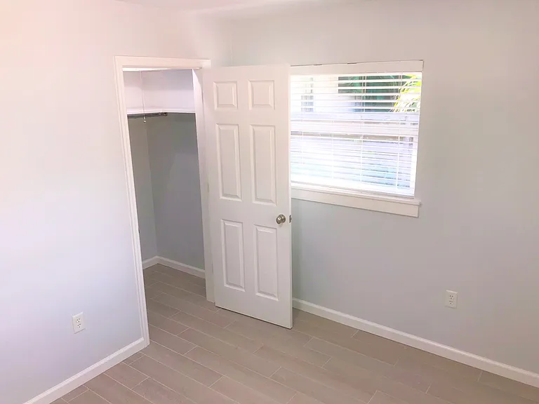 2541 Floyd St — Photo 15
