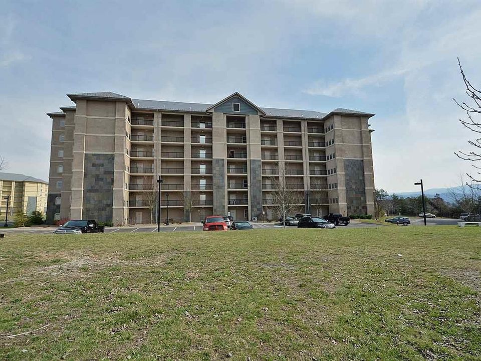 1st image of 124 Plaza Dr #U2203