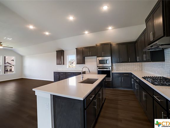 5th image of 1133 Waddie Way
