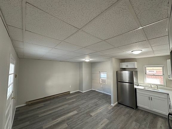 2nd image of 202 W Main St #5