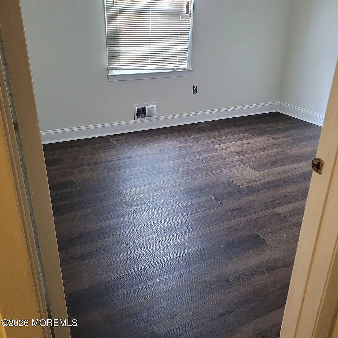 3 bed, 1404 sqft, $3,000 — Photo 2