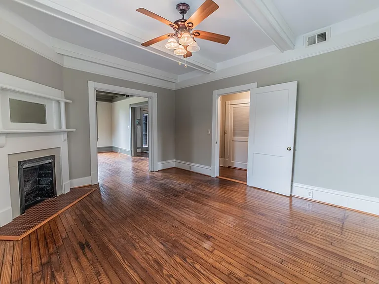 1220 E Duffy St — Photo 11