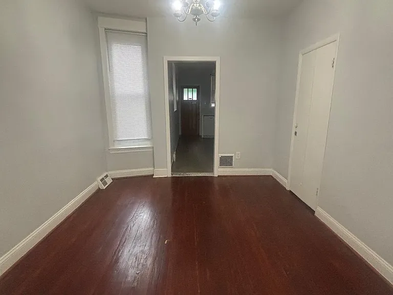 3077 Aramingo Ave — Photo 4