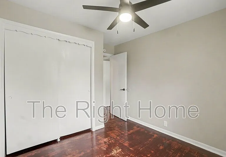 6929 N 64th St — Photo 14