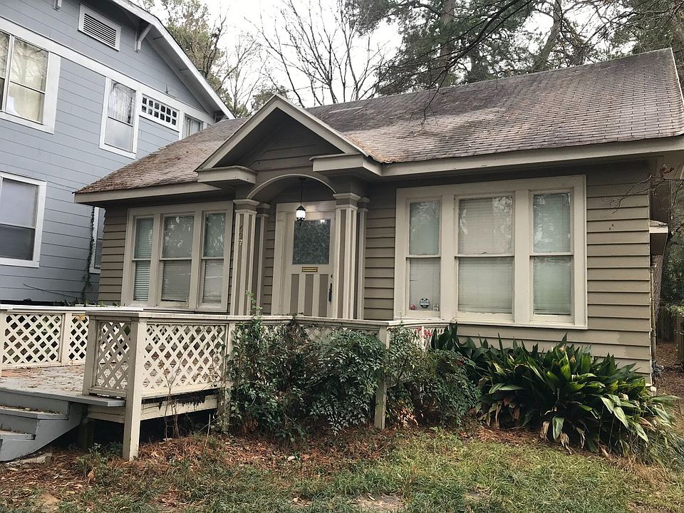 1st image of 627 Merrick St