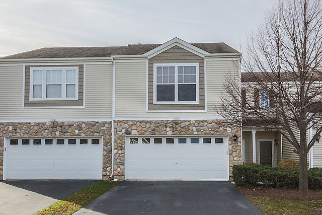 1st image of 4027 Blackstone Dr #4027