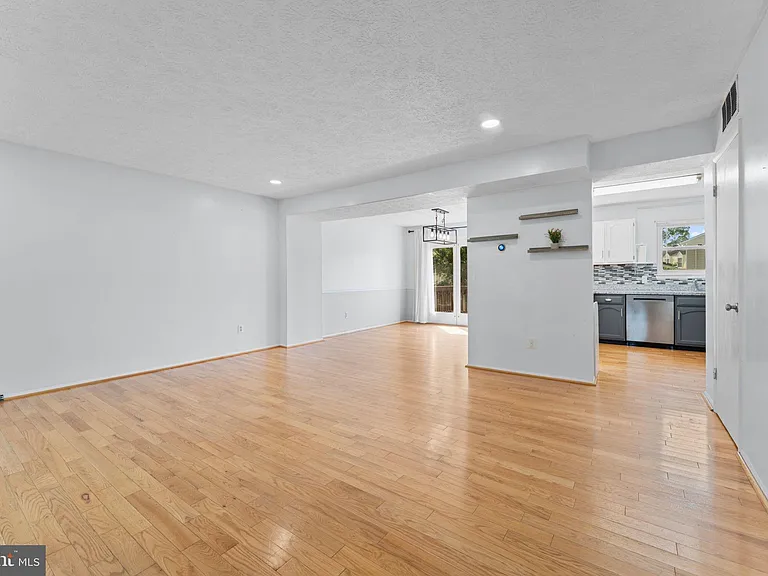 8561 Skipjack Pl — Photo 26