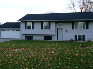 7618 Cedarcrest Dr, Leo, IN 46765