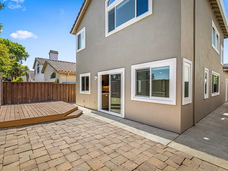 18177 Stonegate Ct — Photo 27