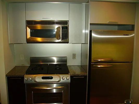Rented by Levan Real Estate | media 10