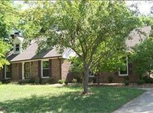 527 Sango Rd, Adams, TN 37043