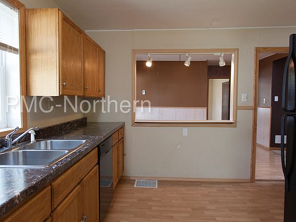 3rd image of 8800 Lincoln St NE