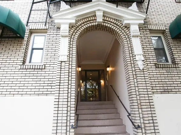 1715 NW Marshall St #201, Portland, OR 97209