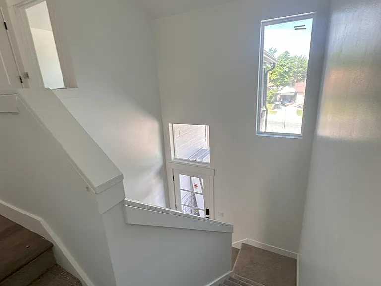1537 S 600th St E — Photo 13