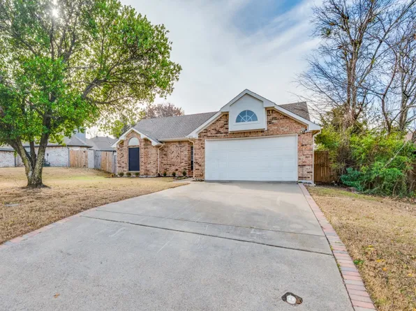 571 Dandelion Dr, Cedar Hill, TX 75104
