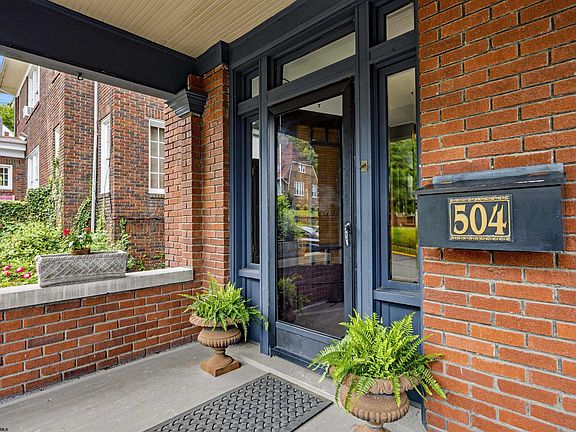 4th image of 504 Grand St