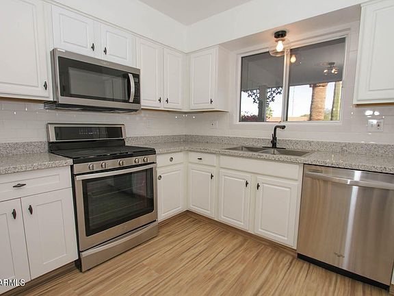 4th image of 10420 N 99TH Drive