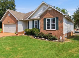 3512 Pinwheel Dr, Antioch, TN 37013
