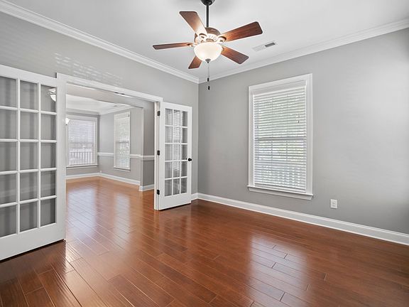 5th image of 10238 Elizabeth Crest Ln