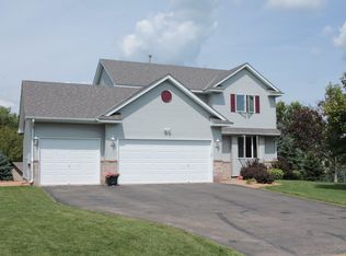 3927 Cardinal Ct, Rosemount, MN 55068