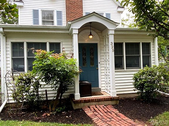 2nd image of 325 Lincoln Ave