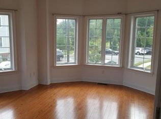 355 Soundview Ln #1, College Pt, NY 11356