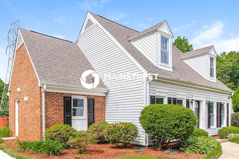 11604 Charnwood Ct — Photo 4