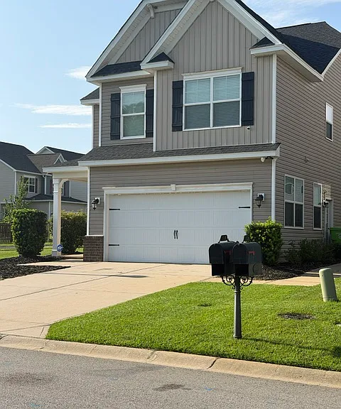 530 Barrimore Dr — Photo 2