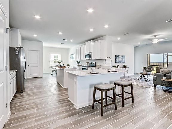 5th image of 85328 Stonehurst Parkway