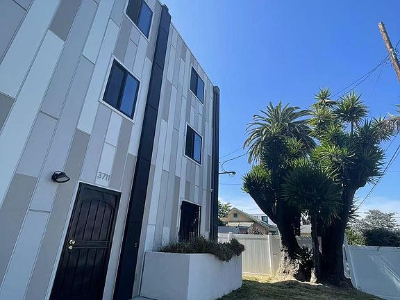 5th image of 3711 Halldale Ave #2