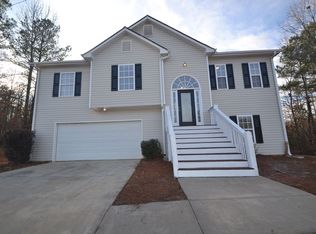 130 Corn Crib Dr, Newnan, GA 30263