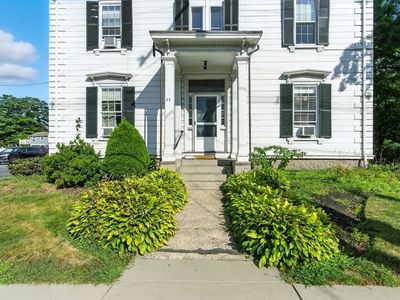 35 Locust St APT 3, Danvers, MA, 01923