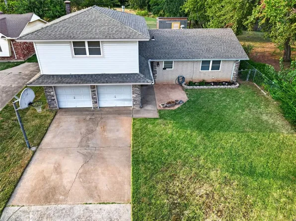 117 Olympic Dr, Moore, OK 73160
