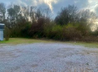 734 Tuscaloosa Rd, Columbus, MS 39702