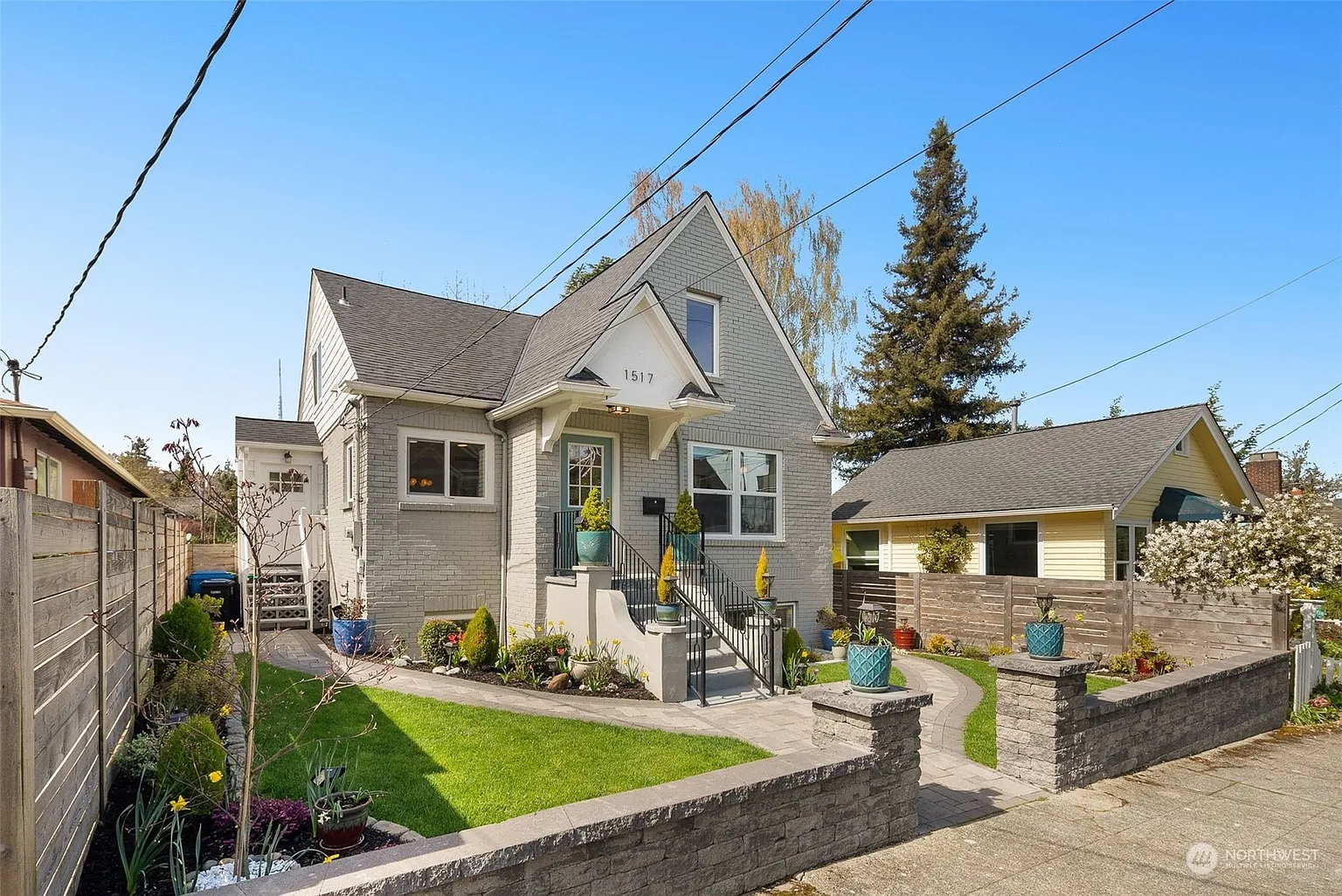 1517 29th Avenue photo 1