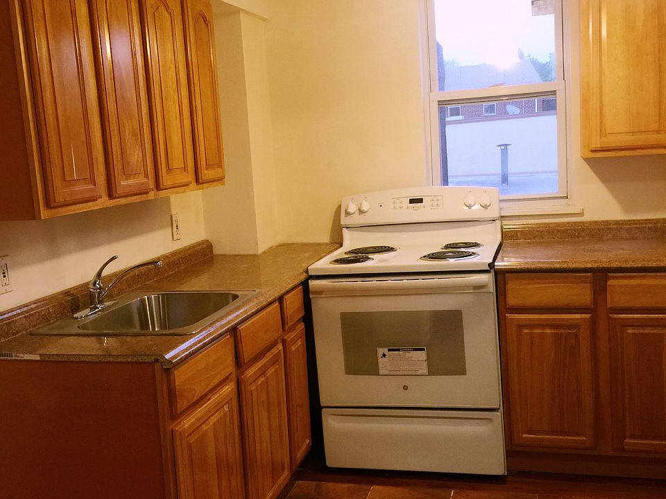 2nd image of 4111 150th St