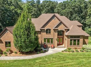 3 Sholan Cir, Harvard, MA 01451