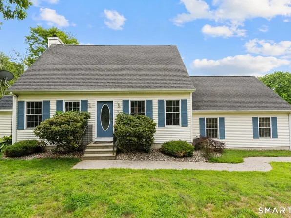 11 Huntington Drive, Plainfield, CT 06374