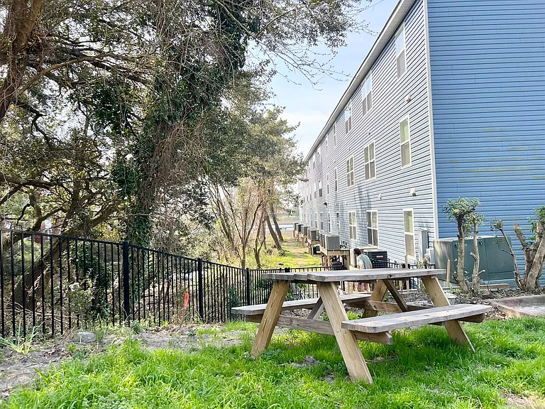 Pelican Dock Apartments — Photo 56