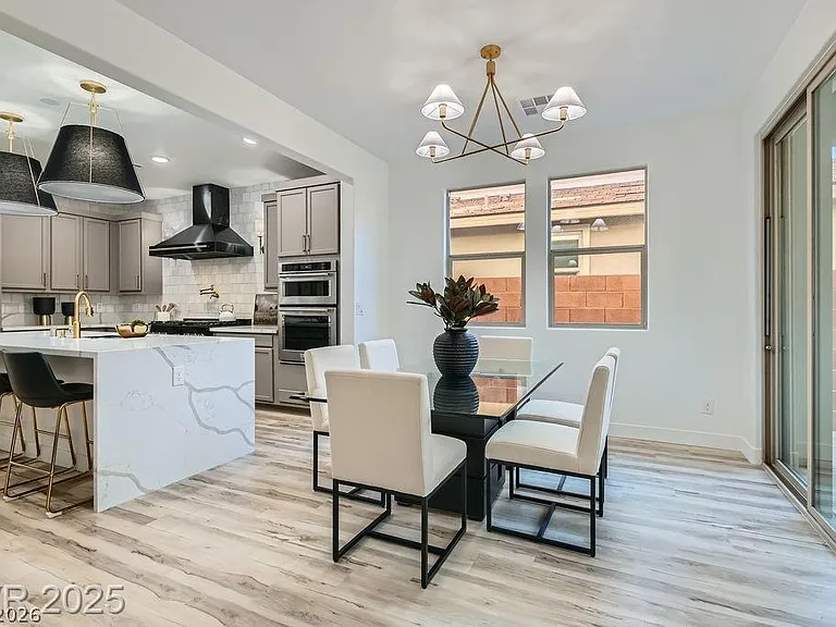 5873 Skyfall Ct — Photo 17